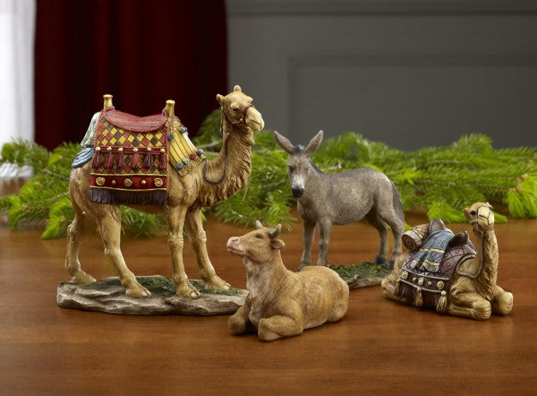 Complete Lighted Nativity with Stable & Animals, 19-Piece Set – 10-Inch Scale, view 6