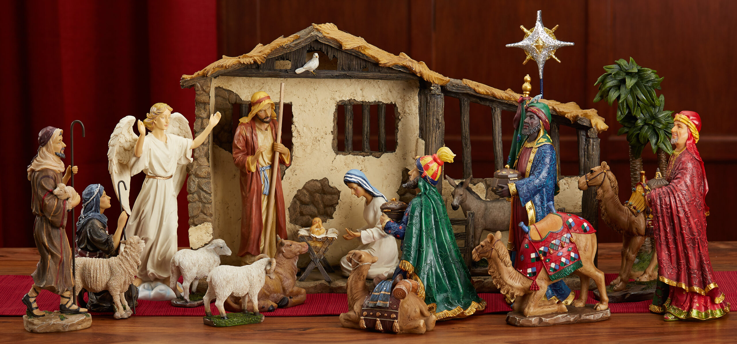 Christmas Nativity Lighted Stable for 14 Nativity Set Three Kings Gifts GFM022